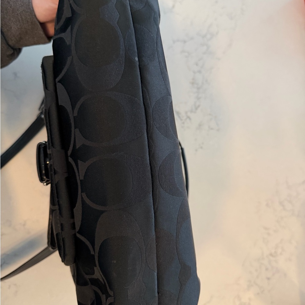 Coach Black Signature Shoulder Bag with Front Buckle Pocket - Picture 4 of 4